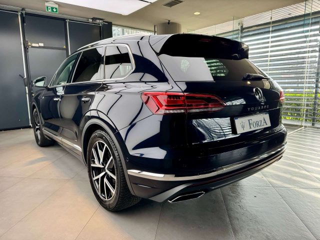 VOLKSWAGEN Touareg usata, con ESP