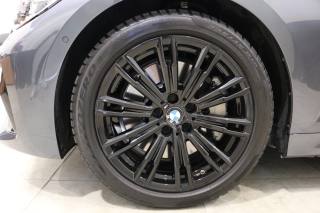 BMW 330 usata, con Telecamera per parcheggio assistito