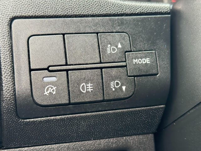 PEUGEOT Boxer usata, con Volante multifunzione