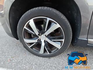 PEUGEOT 2008 usata, con Autoradio