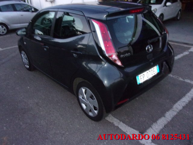 TOYOTA Aygo usata, con Specchietti laterali elettrici