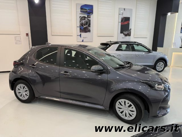 TOYOTA Yaris usata, con Airbag