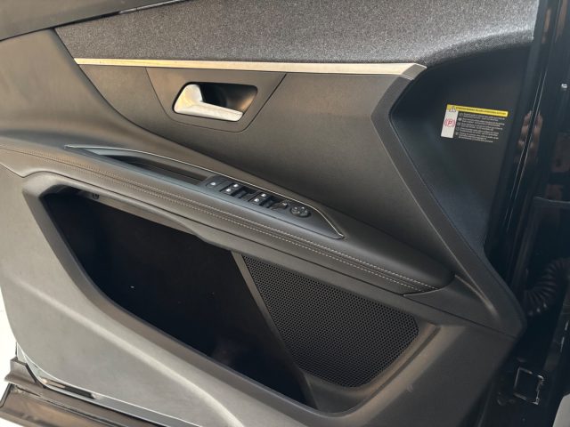 PEUGEOT 3008 usata, con Fendinebbia