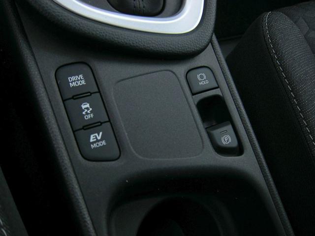 TOYOTA Yaris usata 35