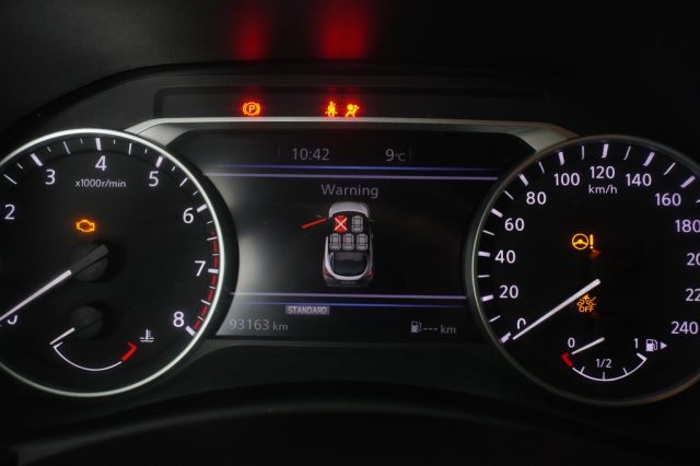 NISSAN Juke usata 12