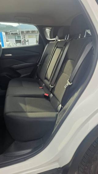 NISSAN Qashqai usata, con Fari LED