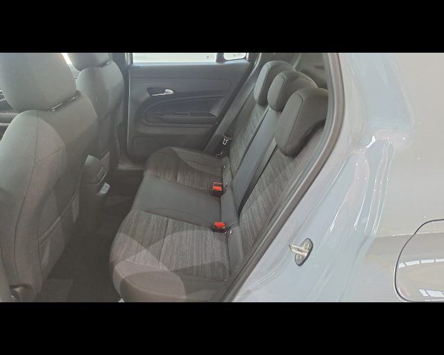 JEEP Avenger usata 23