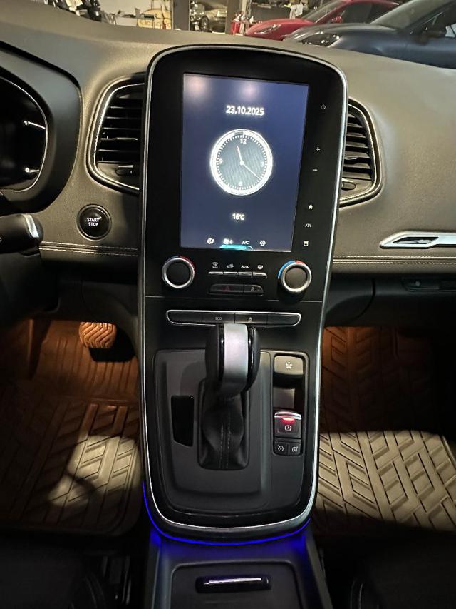 RENAULT Scenic usata, con Climatizzatore