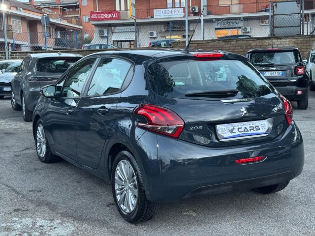 PEUGEOT 208 usata, con Autoradio