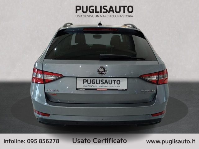 SKODA Superb usata, con Cerchi in lega
