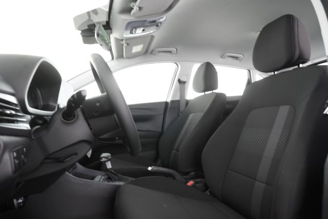 HYUNDAI i20 usata 9