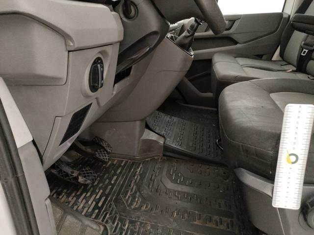 VOLKSWAGEN Crafter usata 82