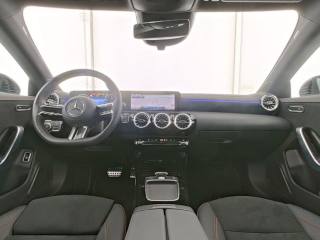 MERCEDES-BENZ CLA 180 usata, con Cerchi in lega