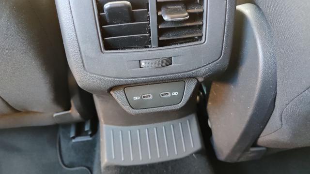 VOLKSWAGEN T-Roc usata, con Controllo automatico clima