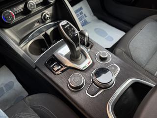 ALFA ROMEO Stelvio usata, con Controllo trazione