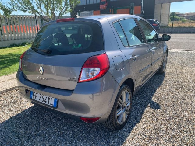 RENAULT Clio usata, con Alzacristalli elettrici