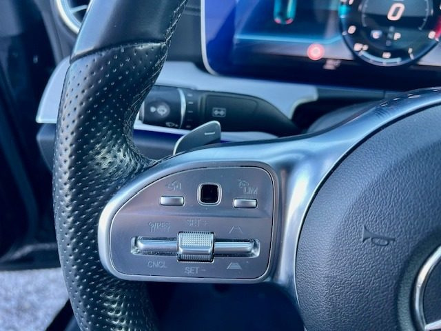 MERCEDES-BENZ E 220 usata, con Sistema di navigazione