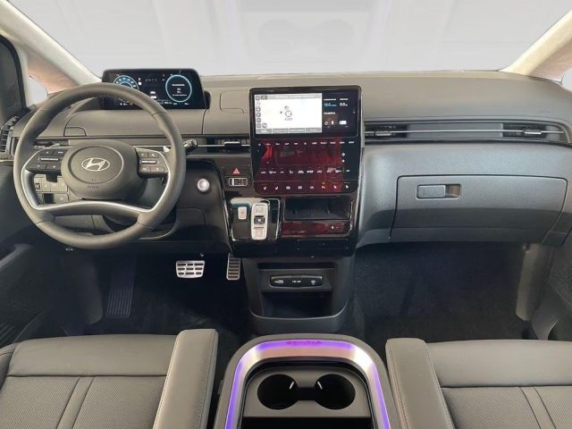 HYUNDAI Staria usata, con Controllo trazione