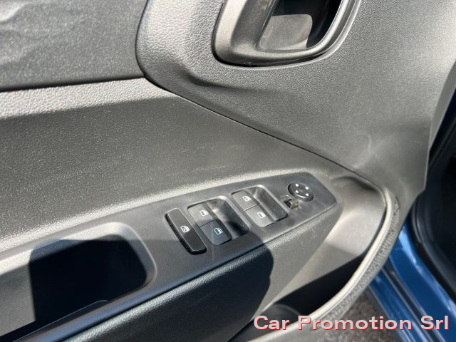HYUNDAI i10 usata, con Chiusura centralizzata