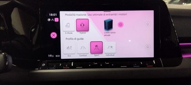 VOLKSWAGEN Golf usata 29