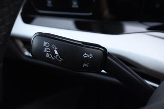 VOLKSWAGEN Golf usata, con Sensori di parcheggio anteriori