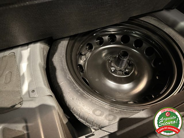 VOLKSWAGEN T-Cross usata, con Volante in pelle