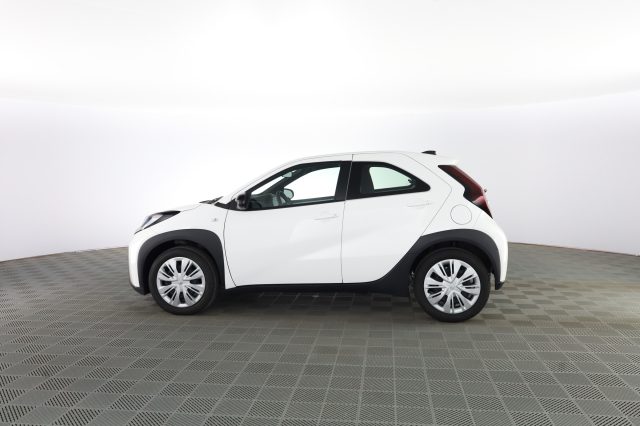 TOYOTA Aygo X usata 5