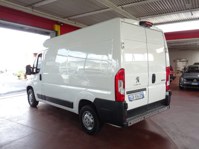 PEUGEOT Boxer usata, con Alzacristalli elettrici