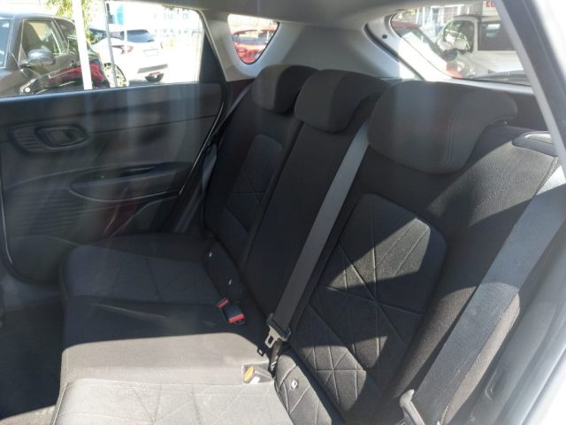 HYUNDAI Bayon usata, con Autoradio
