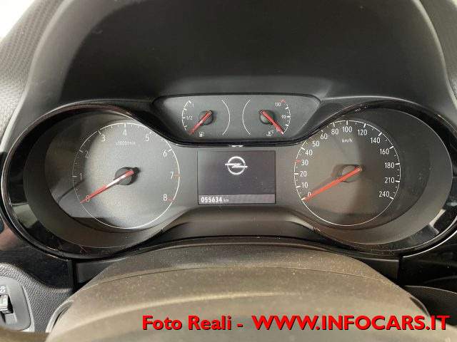 OPEL Corsa usata, con USB
