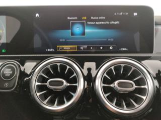 MERCEDES-BENZ CLA 180 usata, con Vetri oscurati