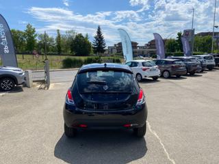 LANCIA Ypsilon usata, con Autoradio