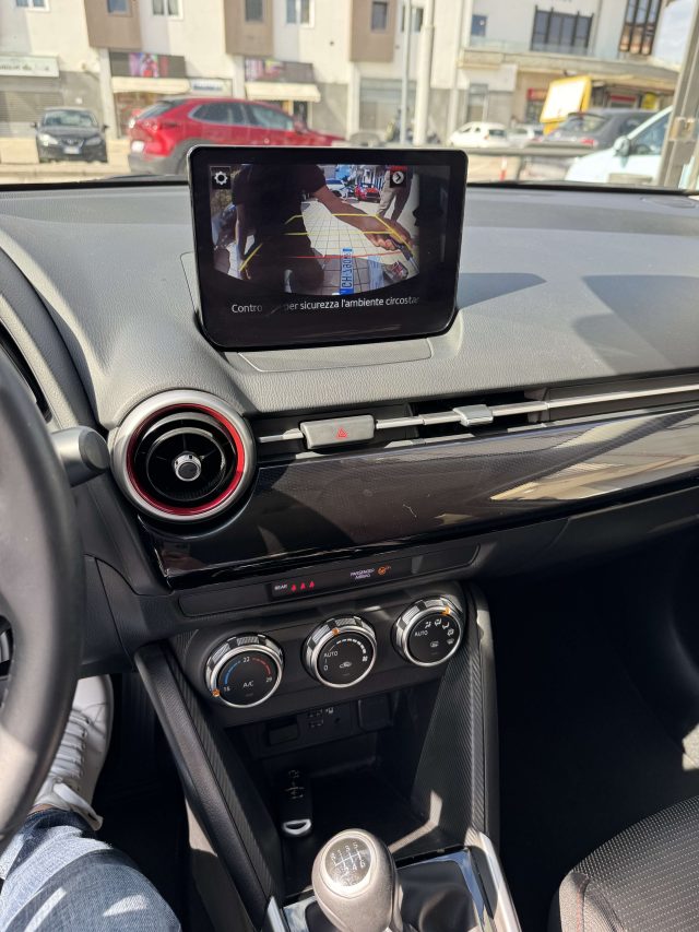 MAZDA 2 usata, con Vetri oscurati