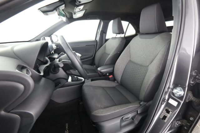 TOYOTA Yaris Cross usata 2