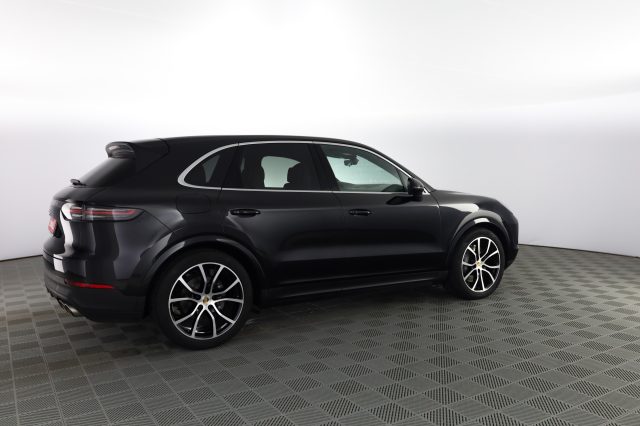 PORSCHE Cayenne usata 2