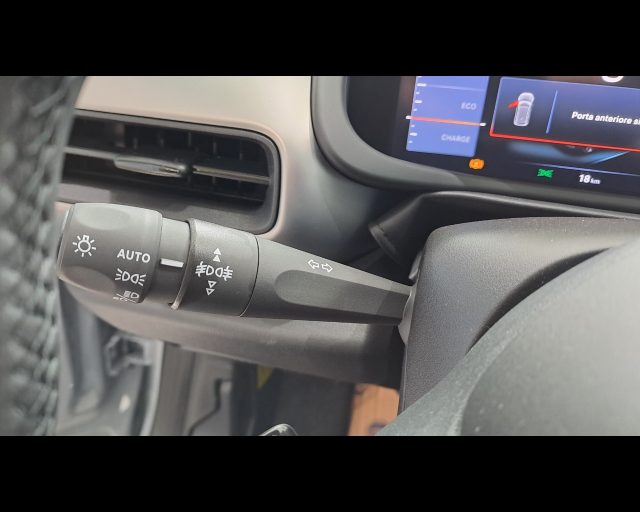 JEEP Avenger usata, con Apple CarPlay