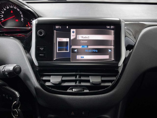 PEUGEOT 208 usata, con Specchietti laterali elettrici