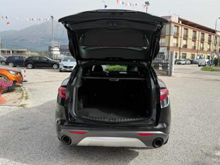 ALFA ROMEO Stelvio usata, con Fari Xenon