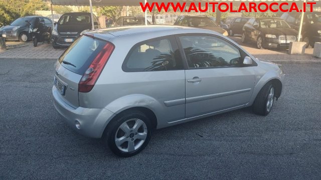 FORD Fiesta usata, con Chiusura centralizzata