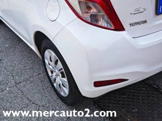 TOYOTA Yaris usata 21