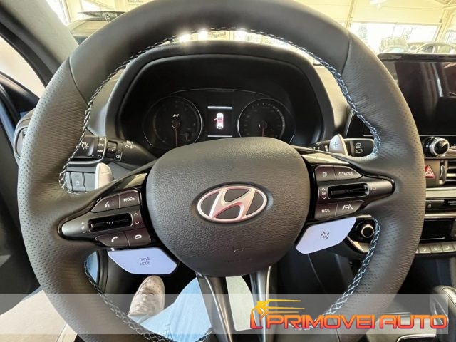 HYUNDAI i30 usata, con Frenata d