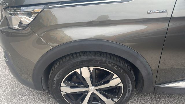 PEUGEOT 3008 usata, con Autoradio
