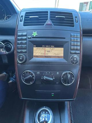 MERCEDES-BENZ A 160 usata, con USB