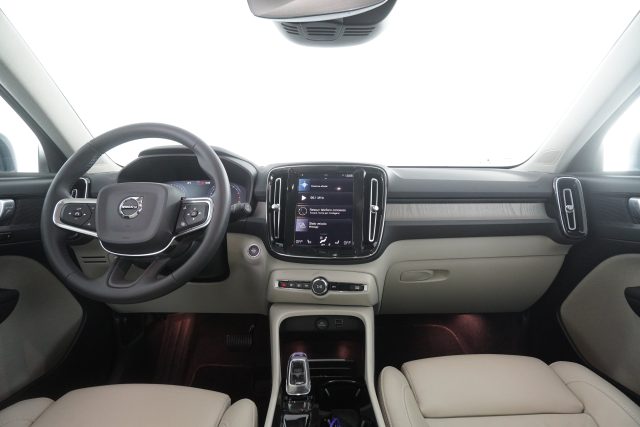 VOLVO XC40 usata 10