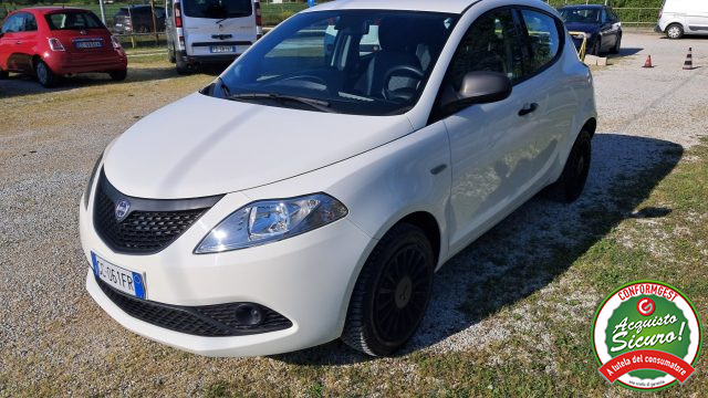 LANCIA Ypsilon usata, con ABS