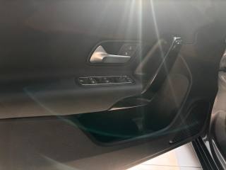 MERCEDES-BENZ A 180 usata, con Fari Xenon