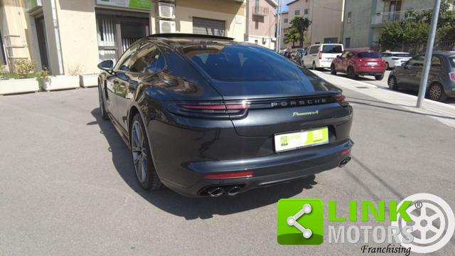 PORSCHE Panamera usata, con Autoradio