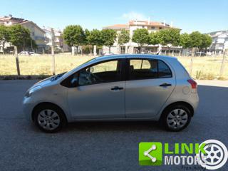 TOYOTA Yaris usata, con Alzacristalli elettrici