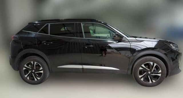 PEUGEOT 2008 usata, con Airbag