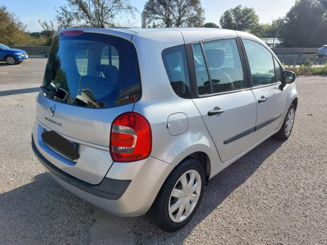 RENAULT Modus usata, con Chiusura centralizzata